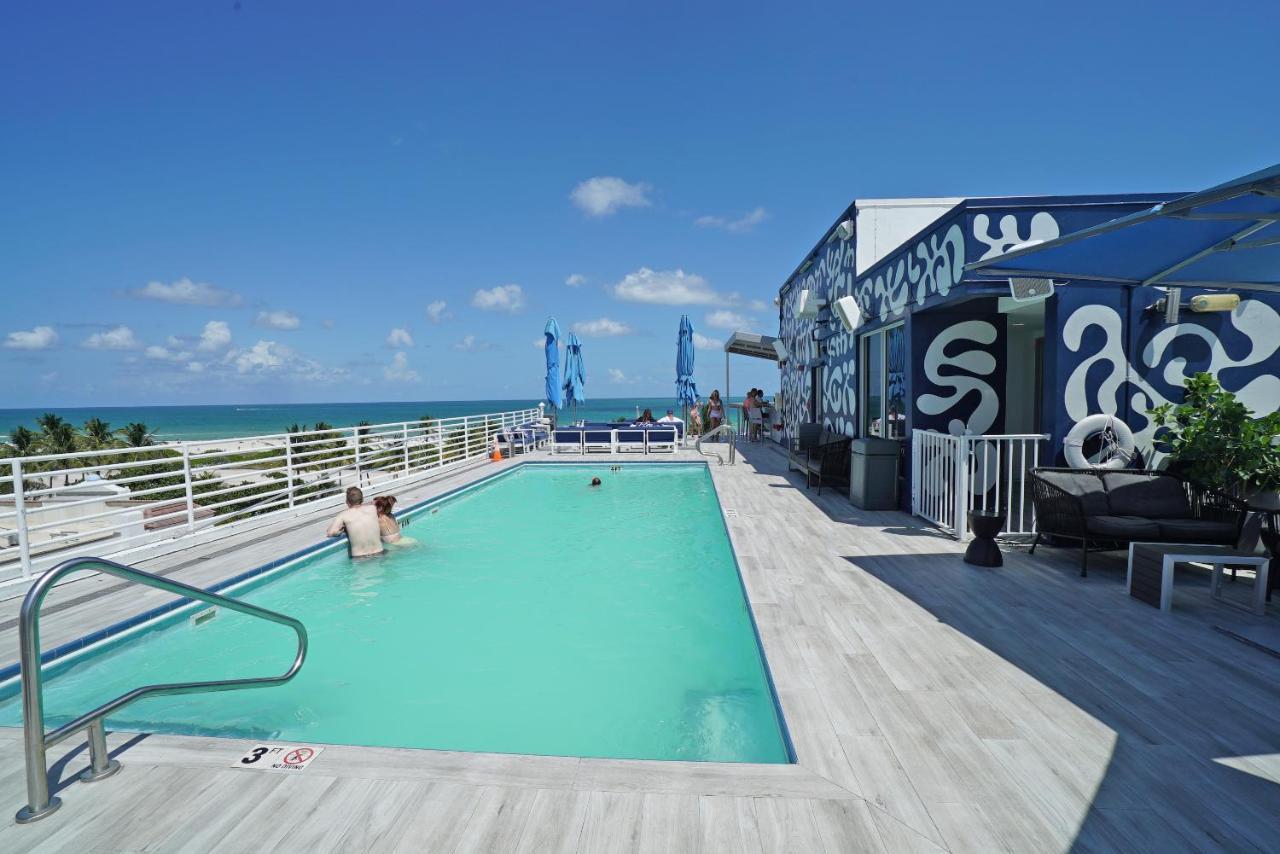 Deluxe Apartments At The Congress Miami Beach Bagian luar foto