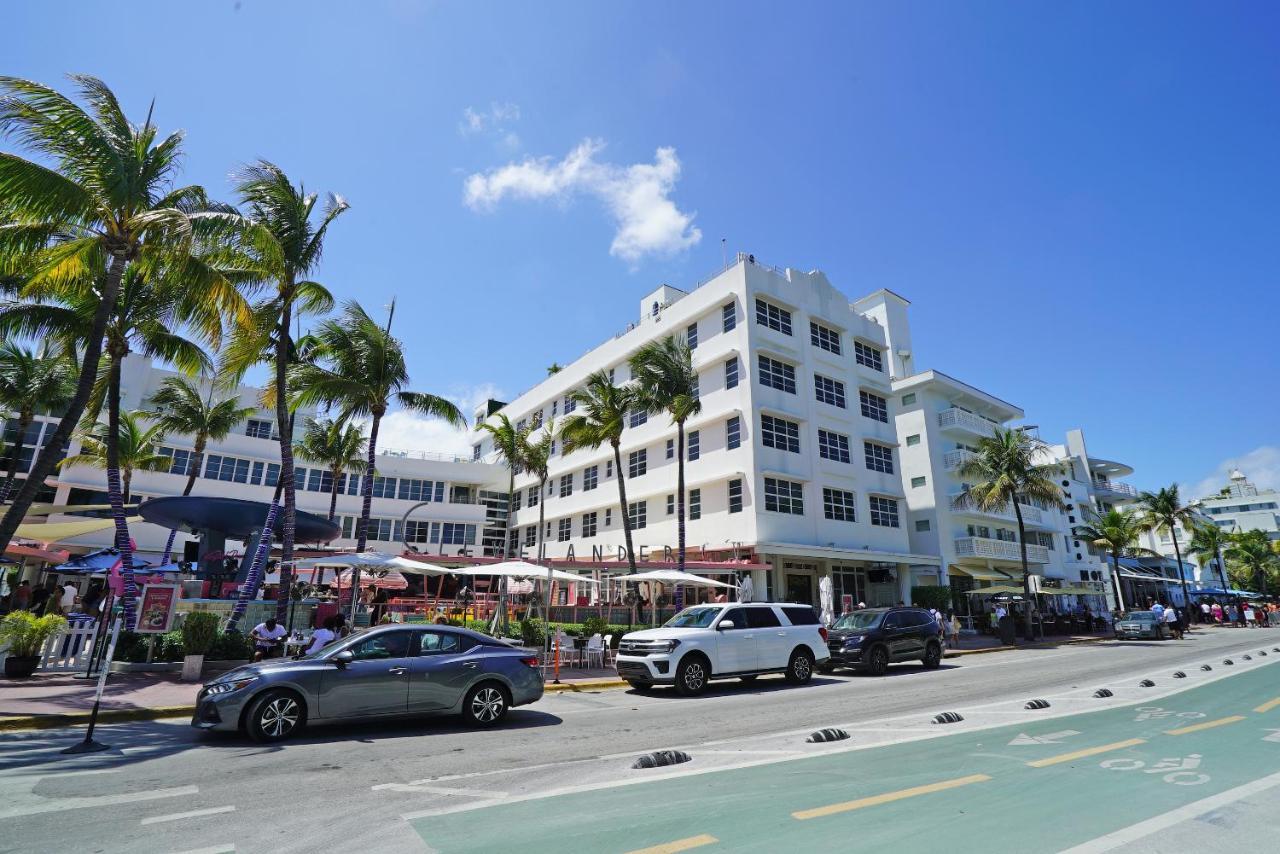 Deluxe Apartments At The Congress Miami Beach Bagian luar foto