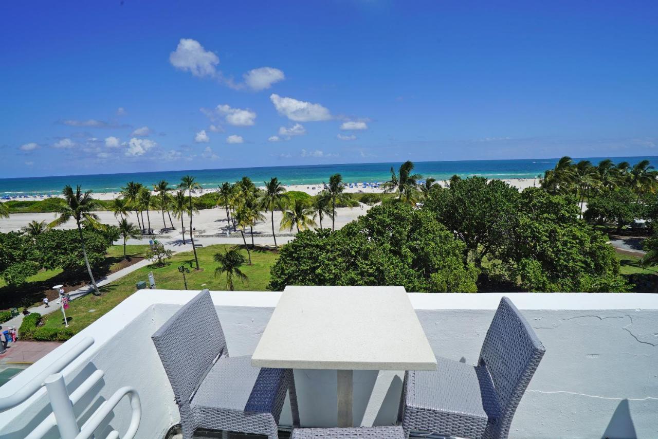 Deluxe Apartments At The Congress Miami Beach Bagian luar foto
