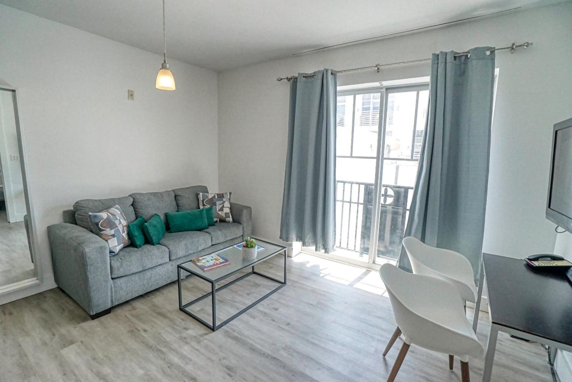 Deluxe Apartments At The Congress Miami Beach Bagian luar foto